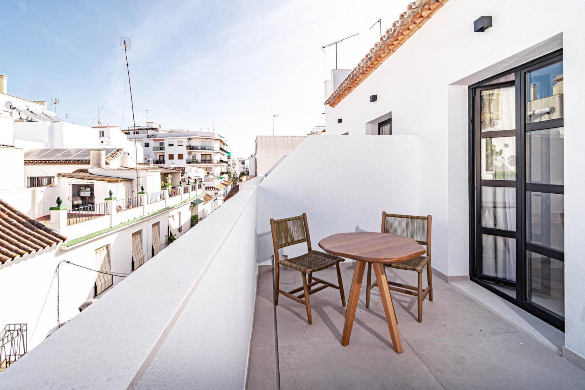 Seaclub Suites Estepona Esterno foto