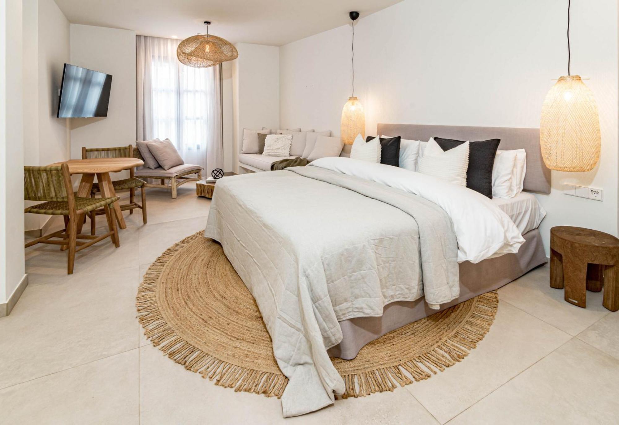 Seaclub Suites Estepona Esterno foto