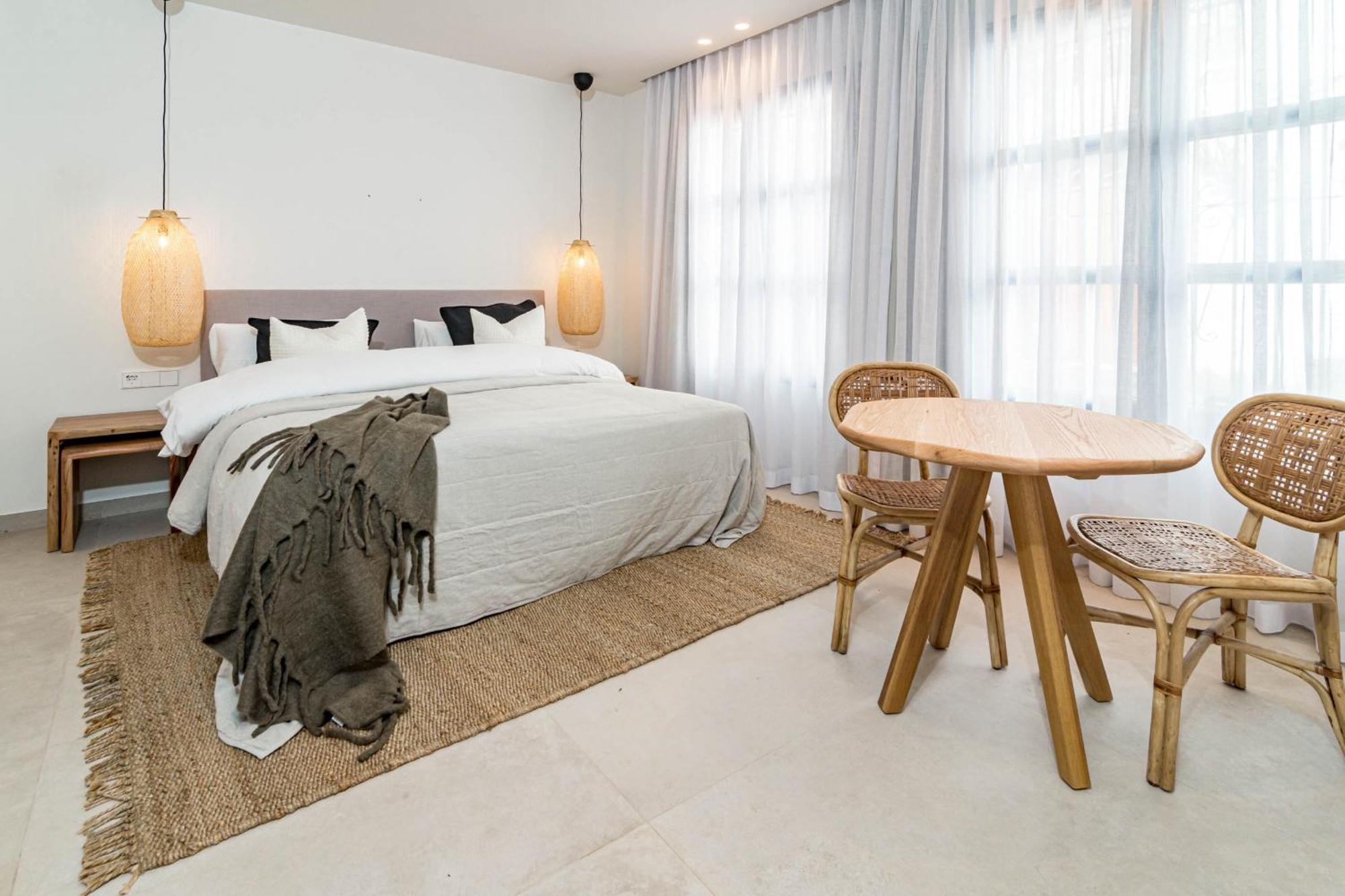 Seaclub Suites Estepona Esterno foto